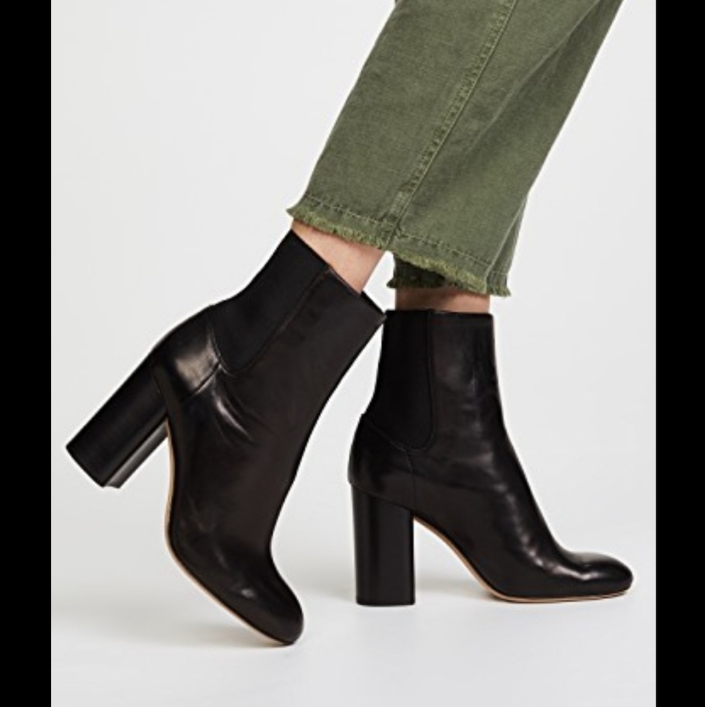Timeless Chic Navy Italian Suede Rag & Bone Bootie - Picture 8 of 8